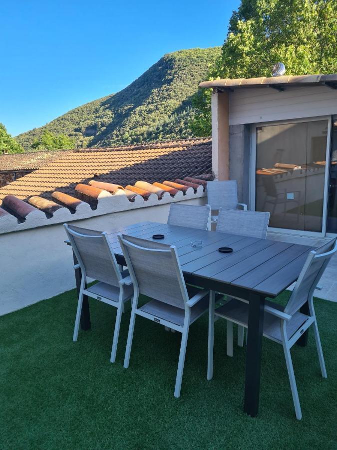 Magnifique Appartement Avec Terrasse Besseges Exterior foto